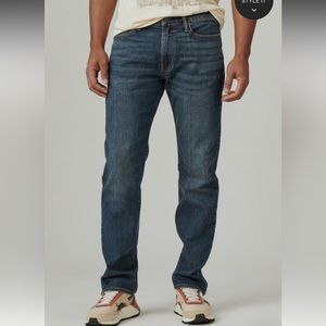 Men’s Lucky Brand Jeans. 363 Vintage straight. Size 38x32. Gently worn.No flaws.
